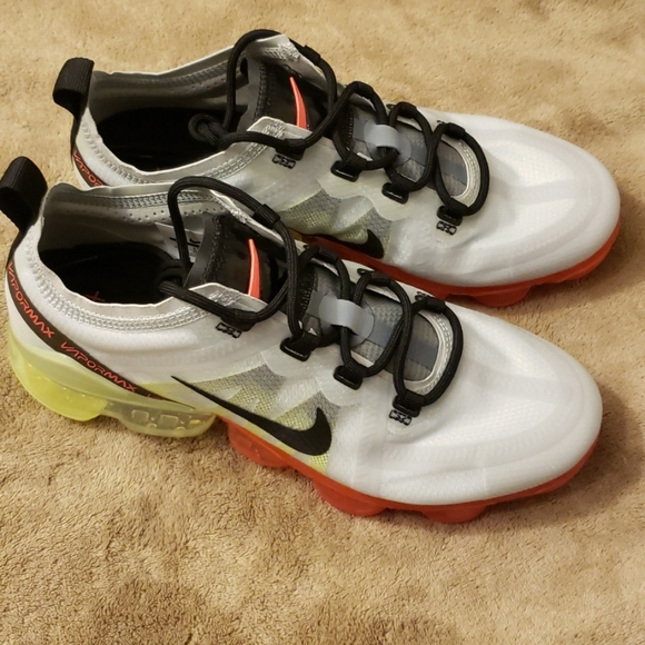 Nike Air VaporMax 2019 'Neon Collection' - Picture 4 of 4